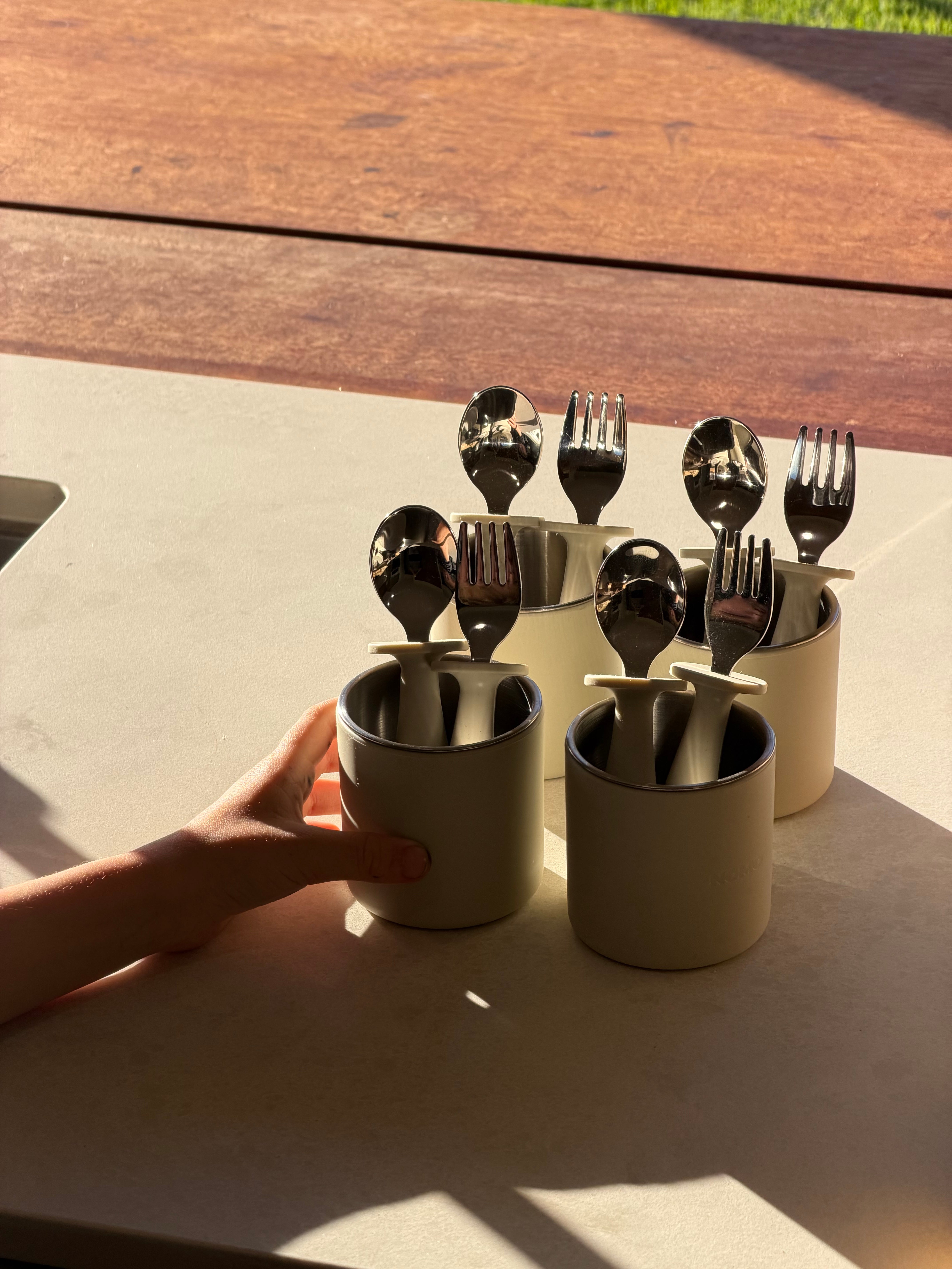 4 PACK CUPS & CUTLERY
